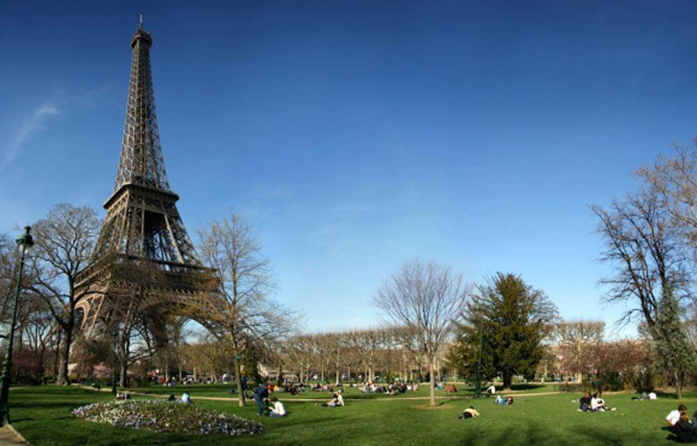 Eiffel Tower Champs De Mars Apartman Párizs Kültér fotó